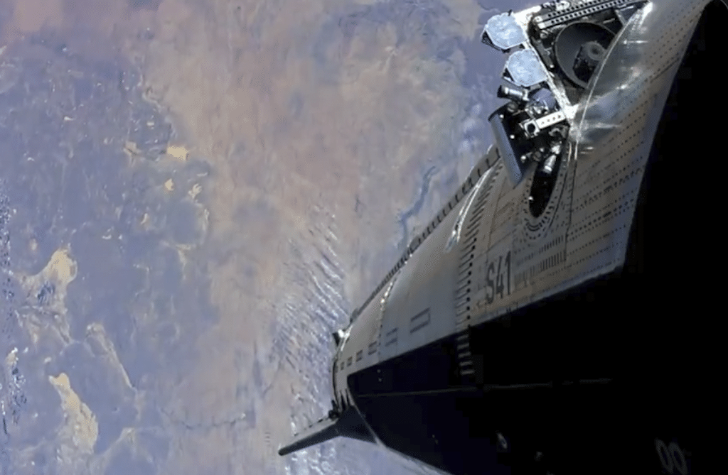 Starship pääsi ensimmäistä kertaa kiertoradalle ja vei mukanaan uuden sukupolven Starlink-satelliitit